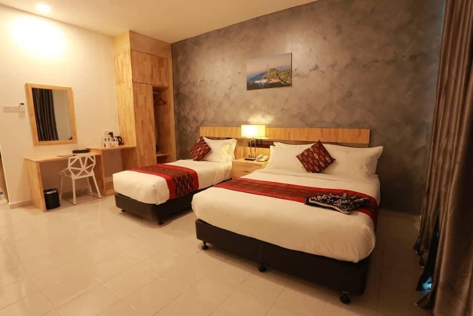 Hotel Adya Express Chenang Pantai Cenang  Exterior foto